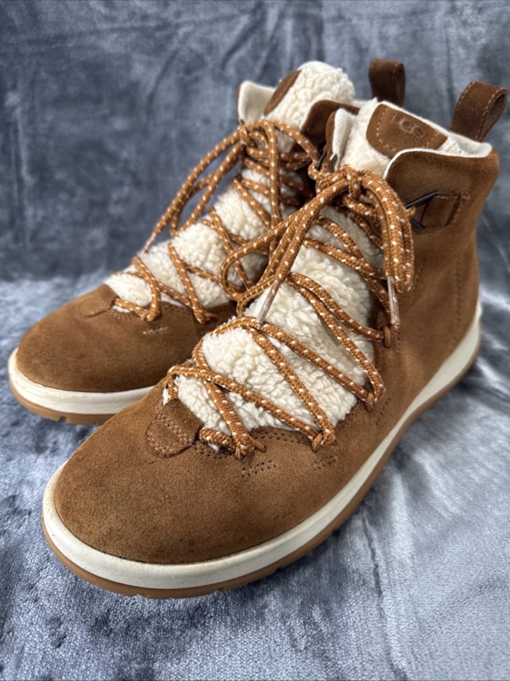 UGG Lakesider Heritage Mid Boot Women’s Size 10 Chestnut Suede Sherpa Lined
